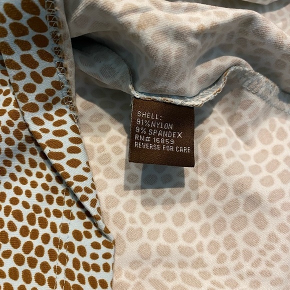 J. McLaughlin Top Catalina Cloth Animal Print Blue Brown Size Small - Picture 6 of 10